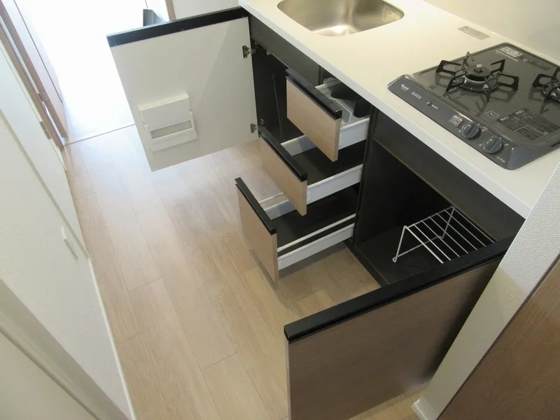 Primal Minamisuna - Interior - ["Wood", "Flooring", "Countertop"]