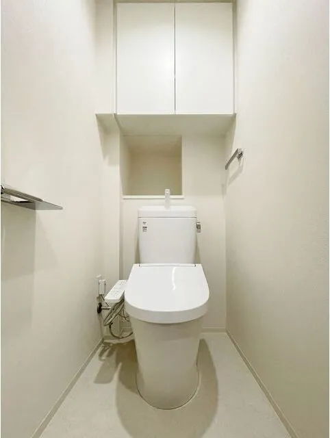Asyl Court Nerima Nakamurabashi - Interior - ["Toilet seat", "Toilet", "Flooring"]