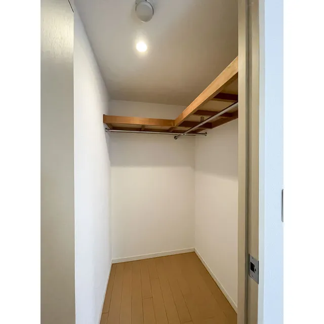Orchid Residence Kagurazaka - Interior - ["Building", "Wood", "Fixture"]