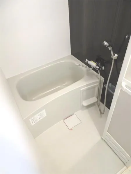 Ground Dukes Kikukawa - Interior - ["Floor", "Flooring", "Plumbing fixture"]