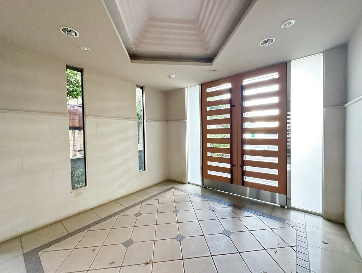 Mynavi STAY Shiinamachi Station South Exit - Exterior - []