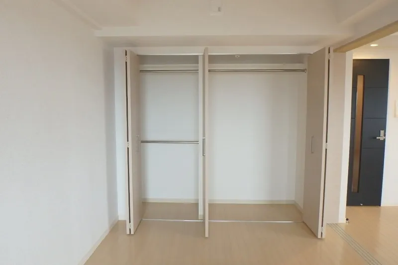 Cross Residence Kamata - Interior - ["Flooring", "Wood", "Floor"]