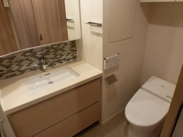 Park Habio Akihabara - Interior - ["Bathroom Sink", "Plumbing fixture", "Flooring"]