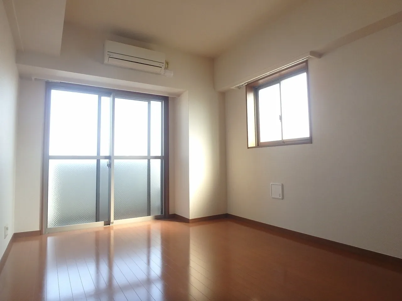 HF Monzen-Nakacho Residence - Interior - ["Window", "Building", "Fixture"]
