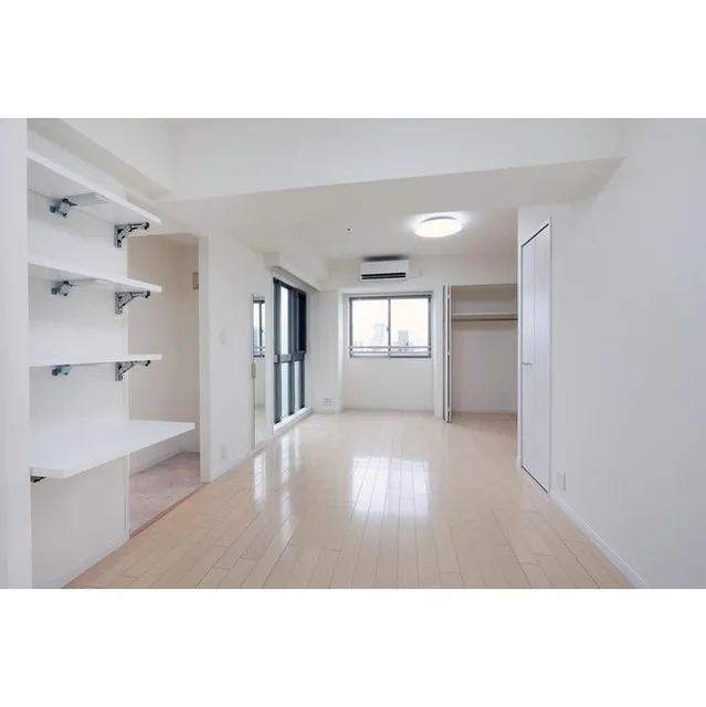 Comforia Nibancho - Interior - ["Fixture", "Window", "Wood"]