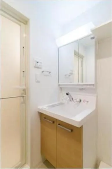 Matsuba - Interior - ["Tap", "Bathroom cabinet", "Plumbing fixture"]