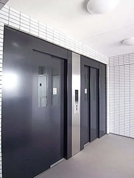 Gala Place Shinjuku Gyoen - Other - ["Elevator", "Glass", "Aluminium"]