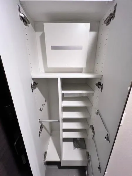 Brillia Ist Oimachi - Interior - ["Silver", "Household hardware", "Design"]
