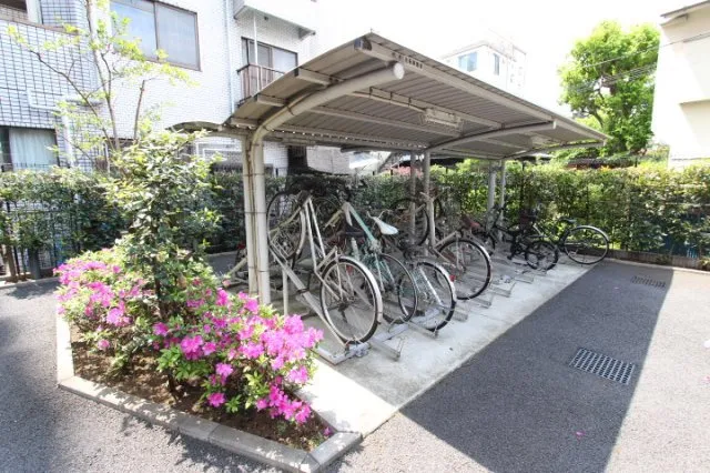 Prime Urban Itabashi Kuyakusho-mae - Exterior - ["Land vehicle", "Wheel", "Tire"]