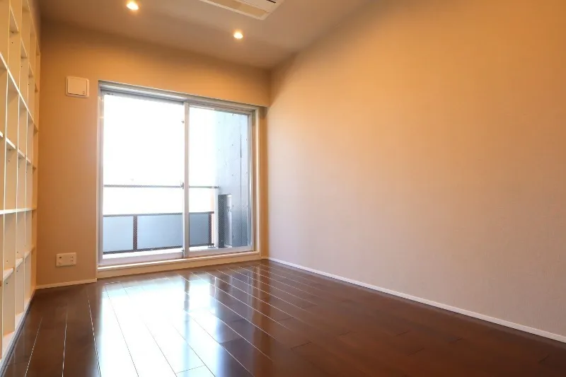 Castalia Azabujuban Shichimensaka - Interior - ["Flooring", "Floor", "Wood"]