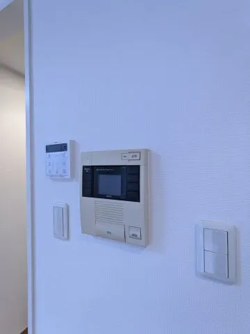 MG Meguro Station - Interior - ["Technology", "Electronics", "Home automation"]