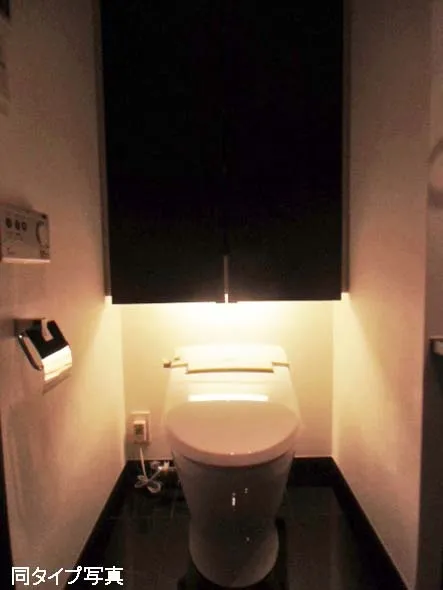 Comforia Kitasando - Interior - ["Bathroom sink", "Light", "Sink"]