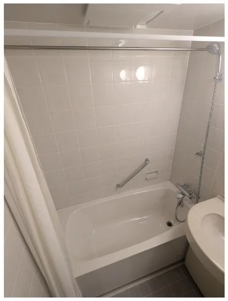 Prime Square City - Interior - ["Bathtub", "Plumbing fixture", "Tap"]