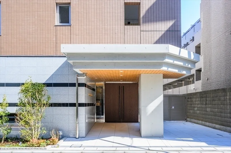 Ansoleie Iidabashi - Exterior - ["Composite material", "Daylighting"]