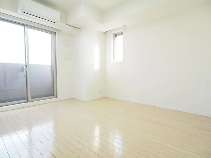 Residia Higashi Shinagawa - Interior - ["Window", "Fixture", "Wood"]