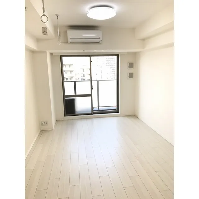 Comforia Kamata - Interior - ["Property", "Building", "Window"]