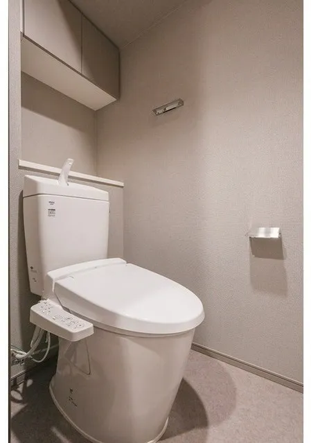 Comforia Higashiueno - Interior - ["Plumbing fixture", "Toilet seat", "Toilet"]