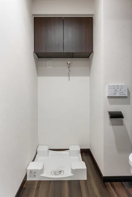 SOLASIA Residence Kyobashi - Interior - ["Wood", "Interior design", "Fixture"]