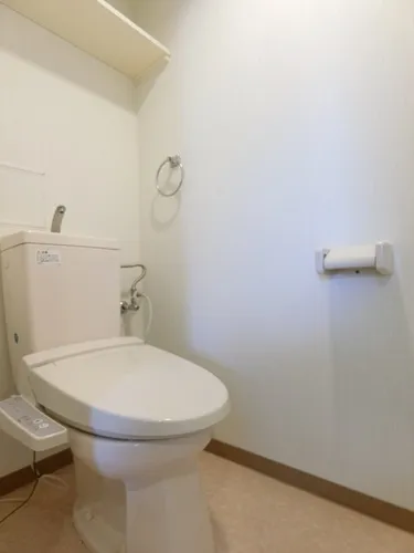 Grandeur Mejiro Nishi - Interior - ["Toilet seat", "Plumbing fixture", "Toilet"]