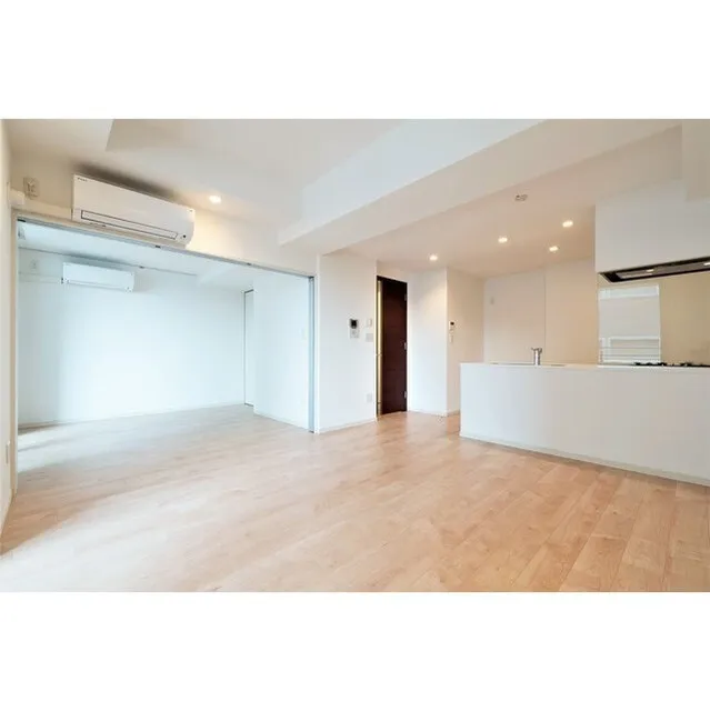 HF Shirokane Takanawa Residence - Interior - ["Wood", "Fixture", "Building"]