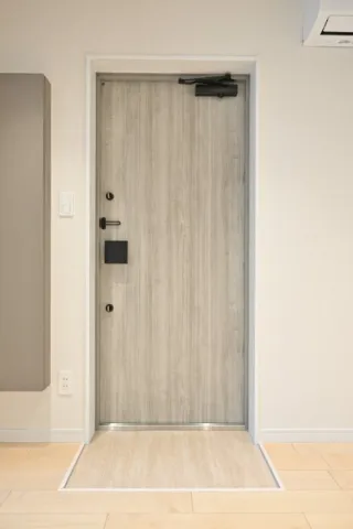 Grand Maison Meguro - Interior - ["Wood", "Flooring", "Door"]
