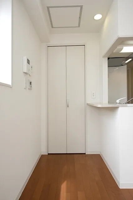 Chario Kappabashi - Interior - ["Flooring", "Wall", "Floor"]