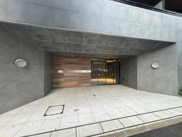 Blanchesta Ogikubo - Other - ["Concrete", "Silver", "Plank"]