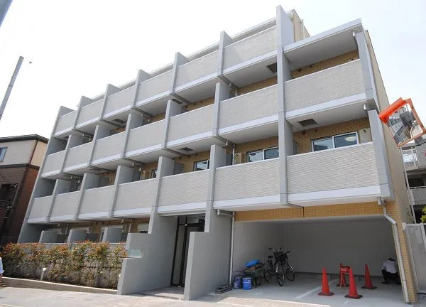 Premium Cube Osaki - Exterior - ["Brutalist architecture", "Balcony", "Building material"]