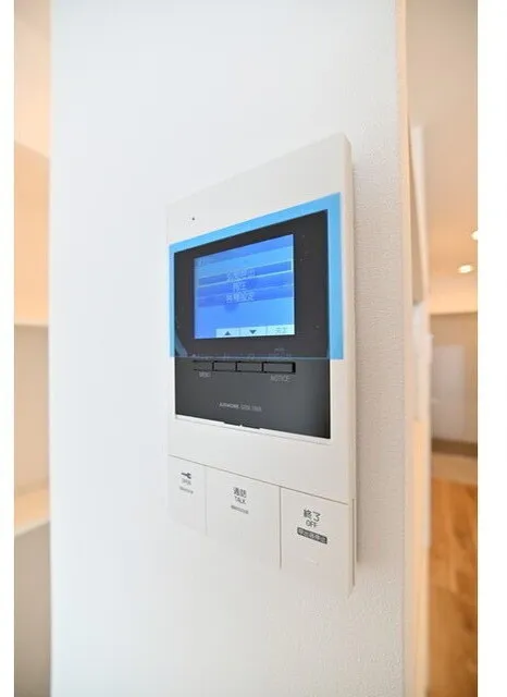 False Class Takadanobaba - Interior - ["Electronic device", "Display device", "Technology"]