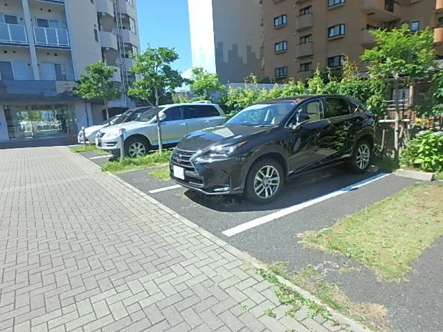 Ecology Shiomi Residence - Other - ["Tire", "Wheel", "Car"]