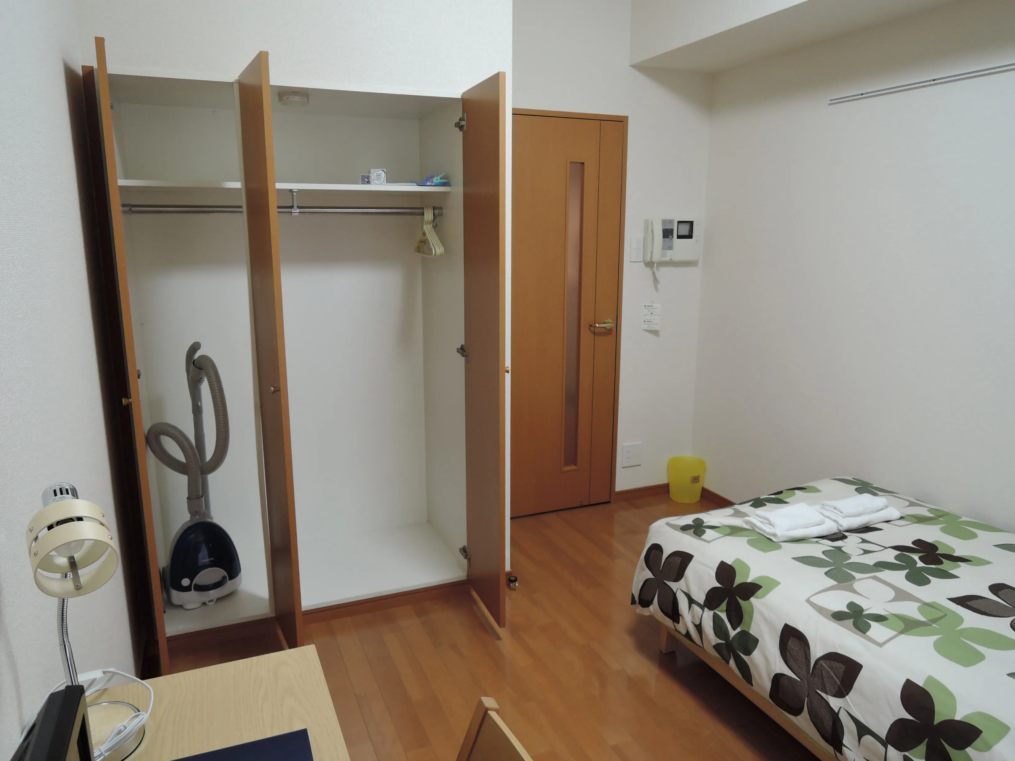 JAPT Higashi-Nihonbashi - Interior - ["Room", "Bed", "Bedroom"]