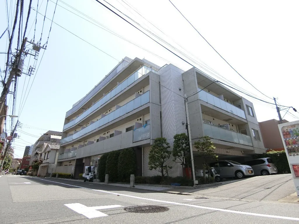 Esty Maison Musashikoyama - Exterior - ["Building", "Sky", "Urban design"]