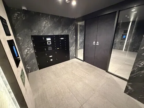 Ferris Court Jiyugaoka - Exterior - ["Floor", "Flooring", "Ceiling"]