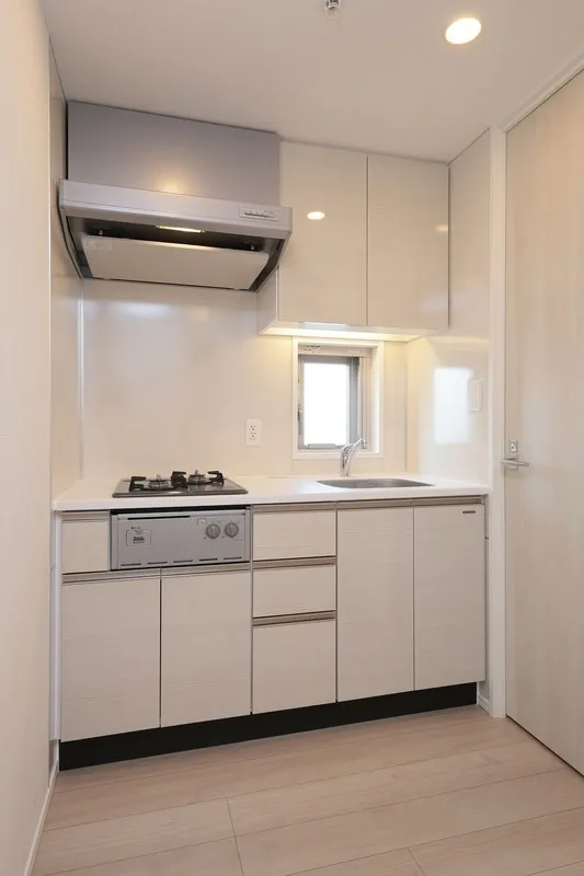 Lugente Valu Ueno - Interior - ["Wood", "Kitchen Appliance", "Cabinetry"]