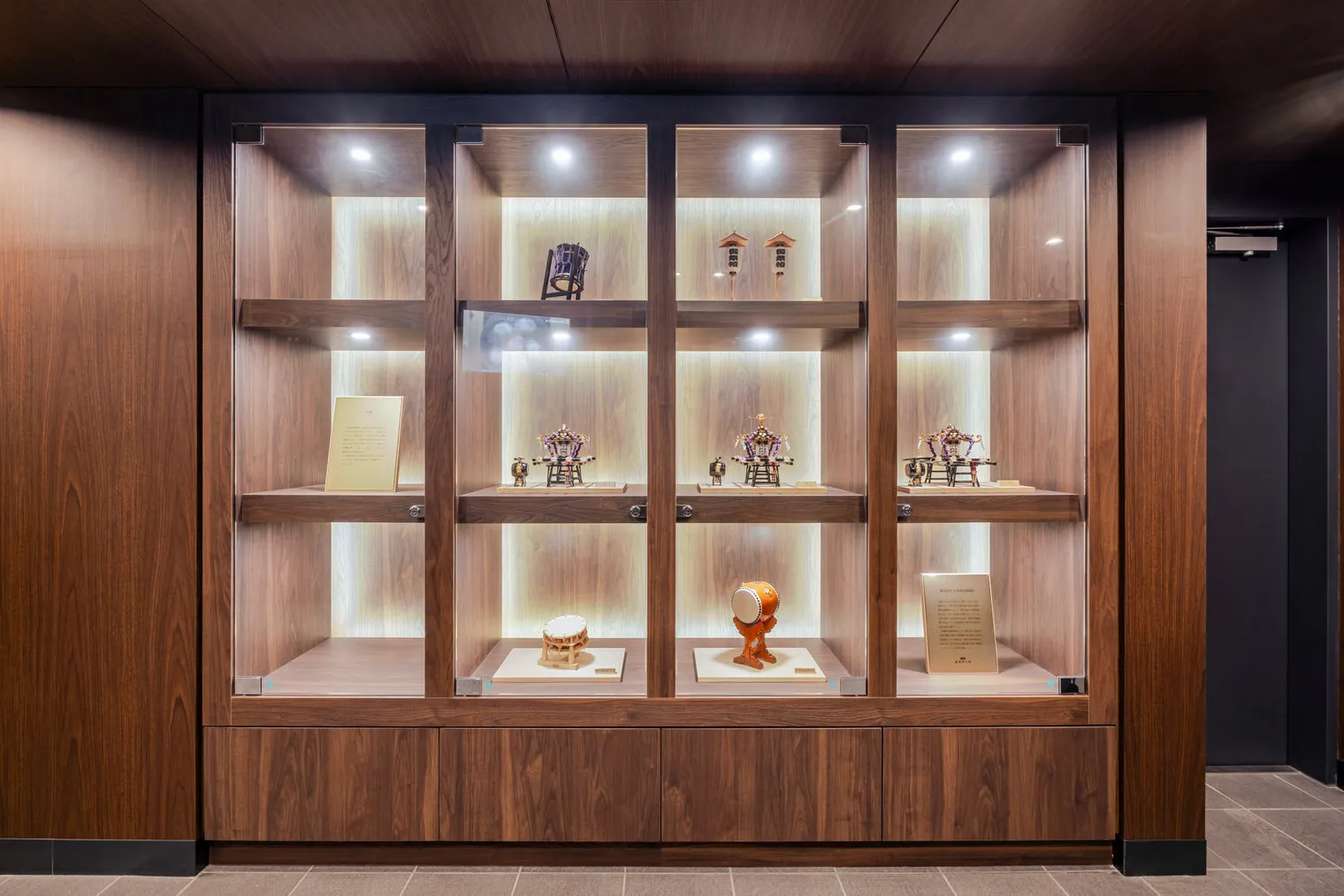 THE GATEHOUSE Asakusa Kaminarimon - Interior - []