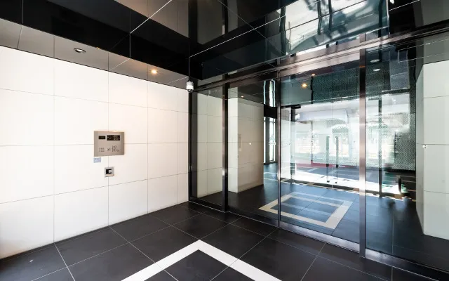 GENOVIA Sumida River West Sky Garden - Exterior - ["Ceiling", "Floor", "Glass"]