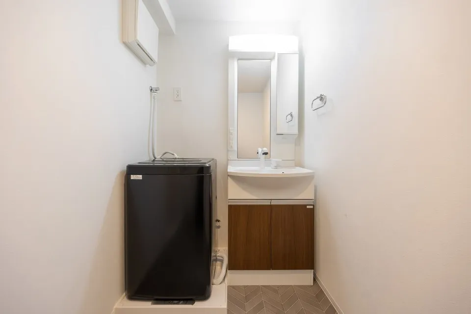 Hmlet Sangenjaya II - Interior - ["Flooring", "Floor", "Interior design"]