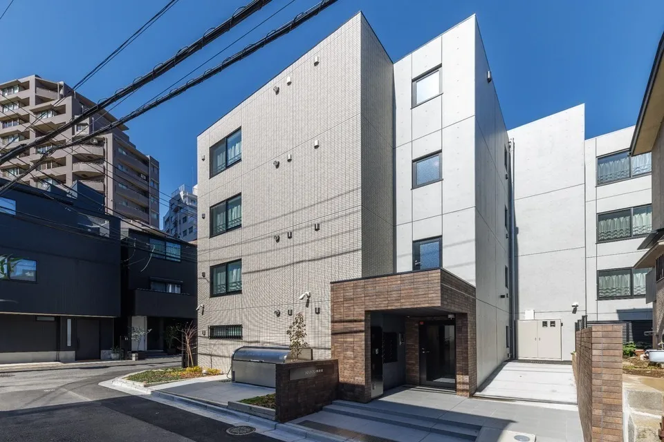Hmlet Nishi-Shinjuku - Exterior - []