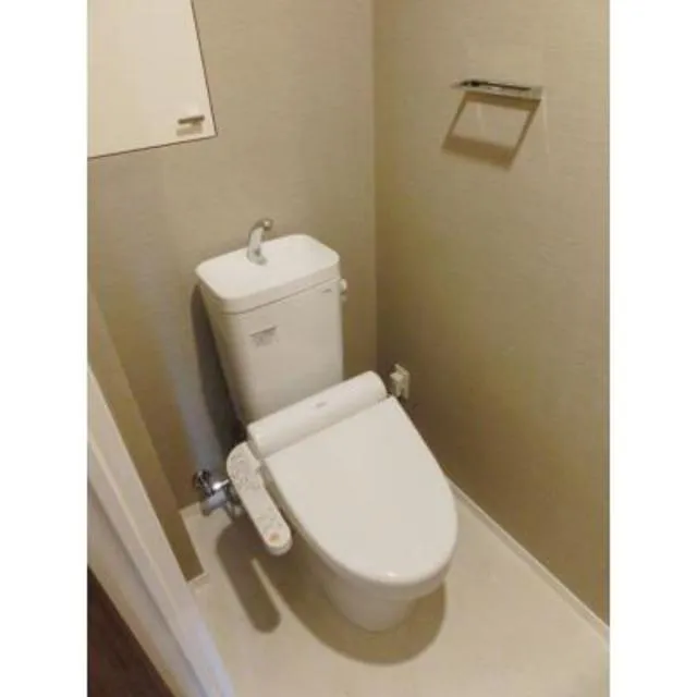 Park Axis Ikedayama - Interior - ["Toilet", "Toilet seat", "Bathroom"]