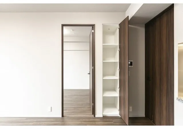 Tokyo Port City Takeshiba Residence Tower - Interior - ["Flooring", "Wall", "Interior design"]