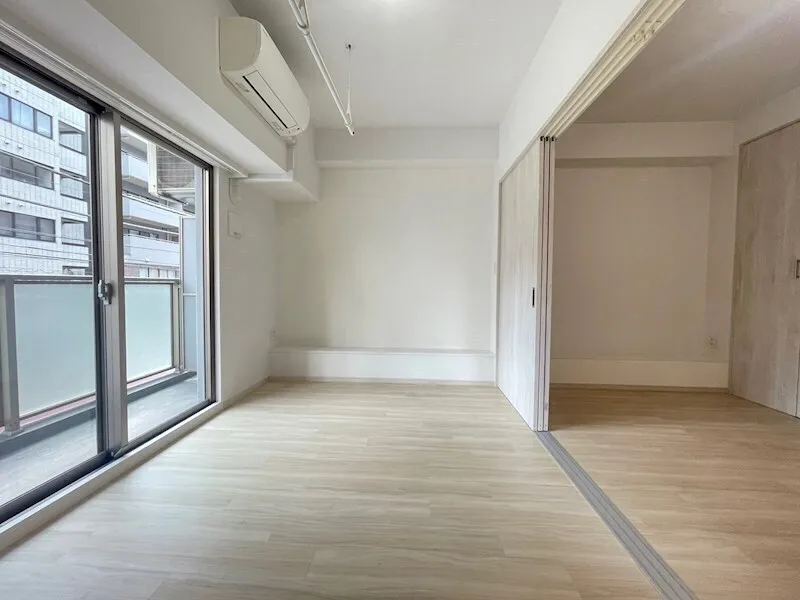 Residia Ueno Okachimachi - Interior - ["Flooring", "Floor", "Ceiling"]