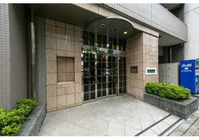 Court Luxuria Kyobashi - Exterior - ["Property", "Building", "Door"]