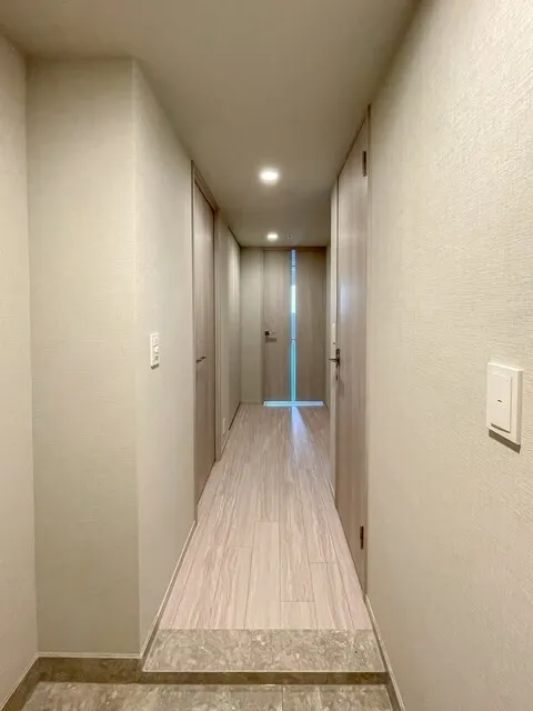 Royal Parks Ariake - Interior - ["Flooring", "Floor", "Wood"]