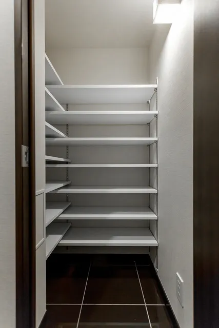 SOLASIA Residence Kyobashi - Interior - ["Fixture", "Wood", "Shelving"]