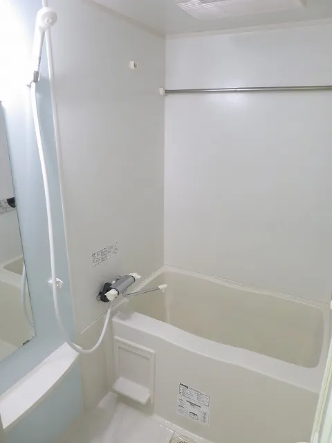 Esty Maison Oshima - Interior - ["Plumbing fixture", "Bathroom", "Flooring"]