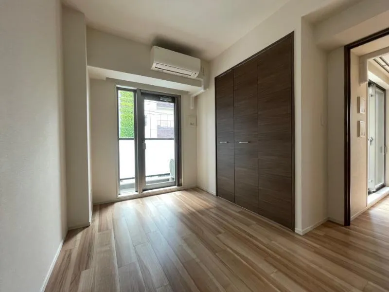 RESIDIA Sendagi - Interior - ["Wood flooring", "Flooring", "Floor"]