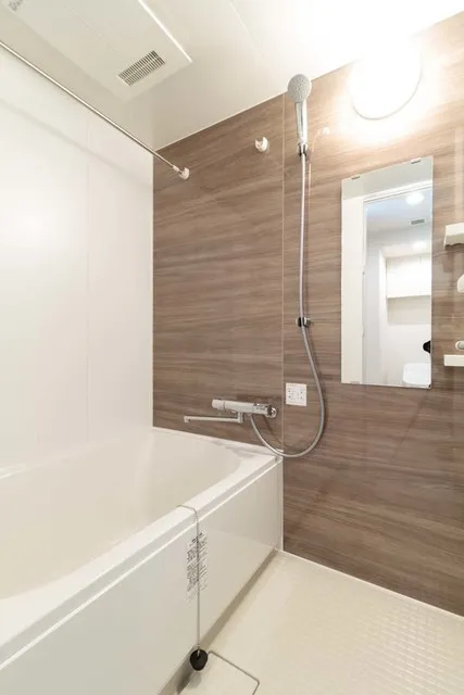 Rumireis Toyosu - Interior - ["Bathtub", "Plumbing fixture", "Property"]