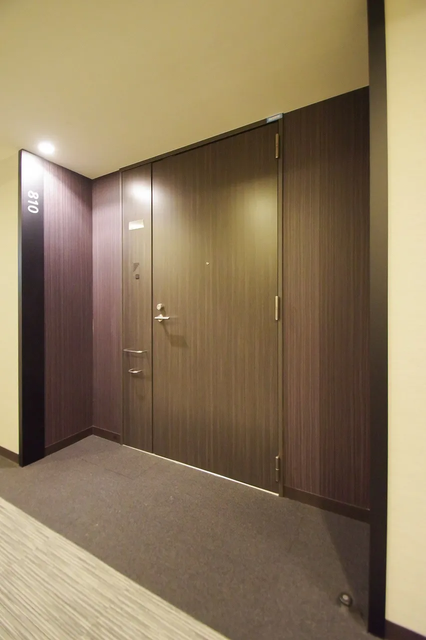 Central Park Tower La Tour Shinjuku - Interior - ["Door", "Fixture", "Wood"]
