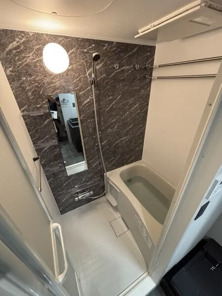 EXAM AKASAKA - Interior - ["Floor", "Plumbing fixture", "Plumbing"]