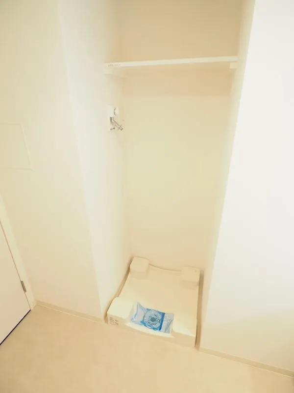 RESIDIA Minami Shinagawa - Interior - ["Fixture", "Wood", "House"]